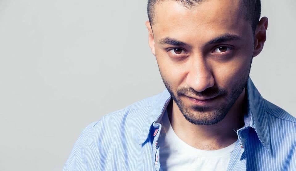 صورة توضيحية - عبدالله البداد يوقع عقدا في دبي لصالح شركة tunes arabia