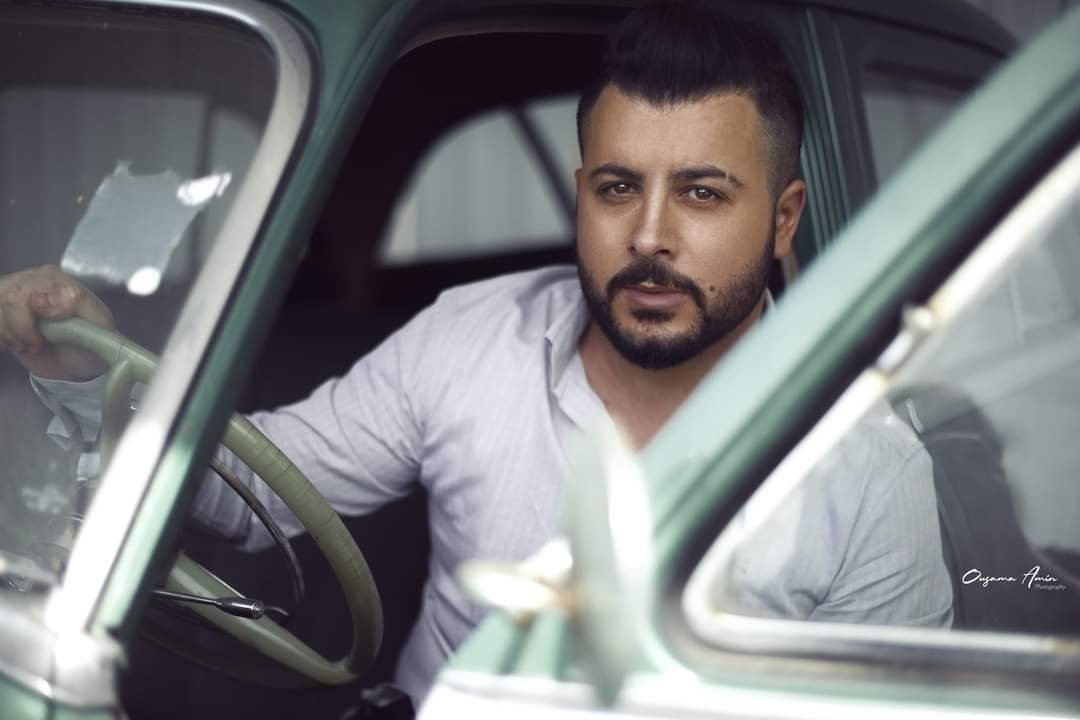 صورة توضيحية - جاد خليفة يُغني شو صار يا بيروت