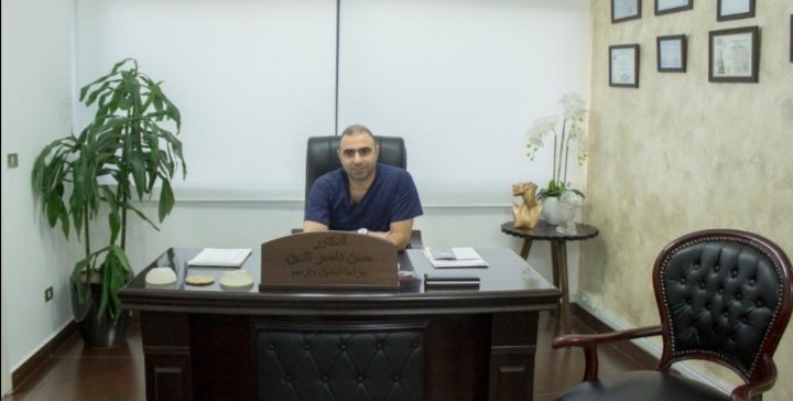 صورة توضيحية - الدكتور حسن ناصر الدين عمليات التجميل سلاحٌ ذو حدين وعلينا ان نعي جيداً متى وكيف نستخدمه