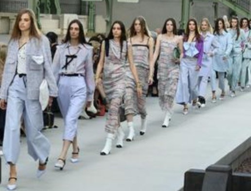 صورة توضيحية - Chanel تعلن عن موعد عرض Cruise لعام 2021
