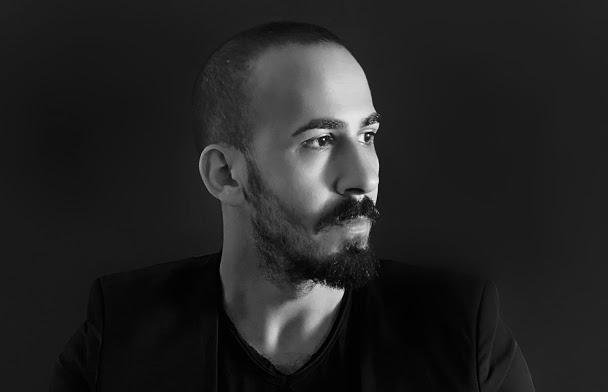 صورة توضيحية - المزيّن هاني المقهور يواكب الموضة العصرية