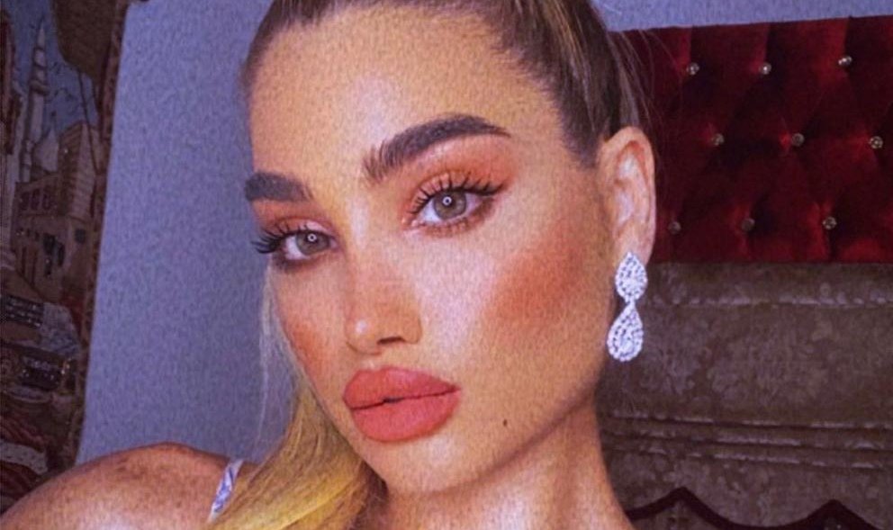 صورة توضيحية - الموديل السعودية شيرين مكي نقشبندي اسم لامع في عالم المودلينج