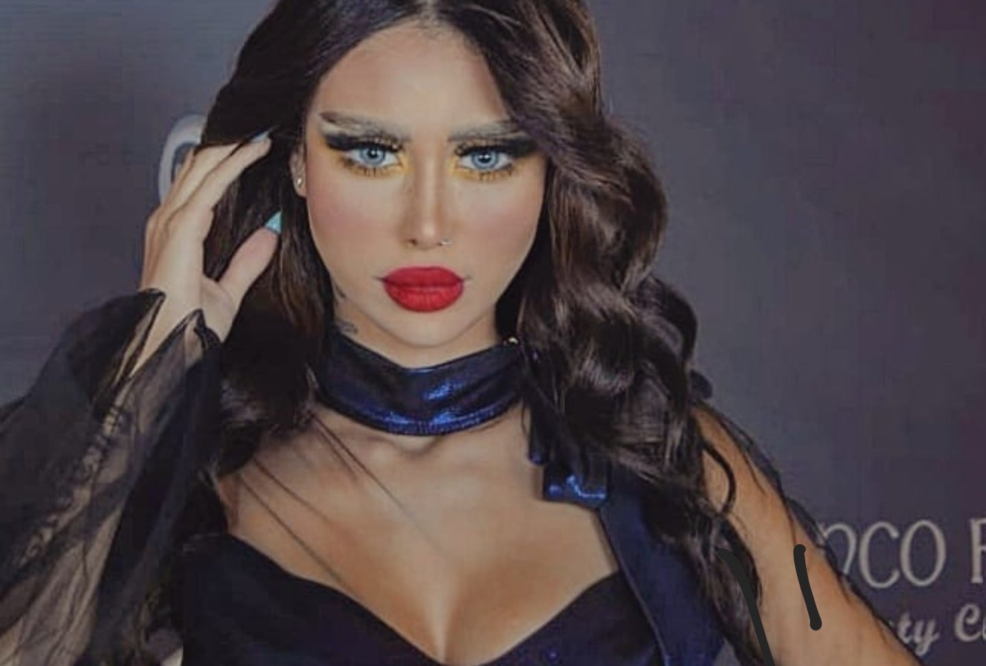 صورة توضيحية - أطلقت جورجينا درويش فلتر جديد عبر الانستغرام تحت اسم GD وهو فلتر يعطي رونقاً ولامعاً للوجه بطريقة طبيعية .