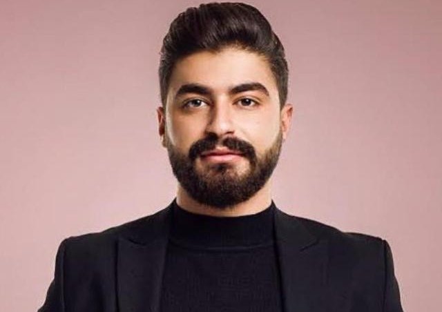 صورة توضيحية - خبير التجميل خالد نايفة يضفي لمساته السحرية على إطلالة دجى حجازي