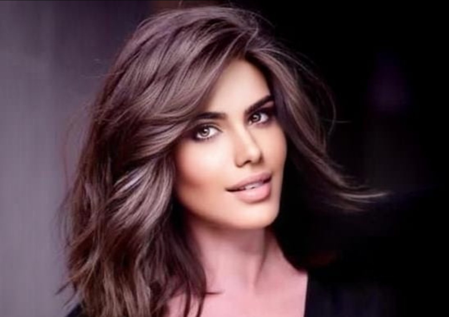 صورة توضيحية - الممثلة دالي جو تفيض أنوثة بعد عودتها للساحة الفنية
