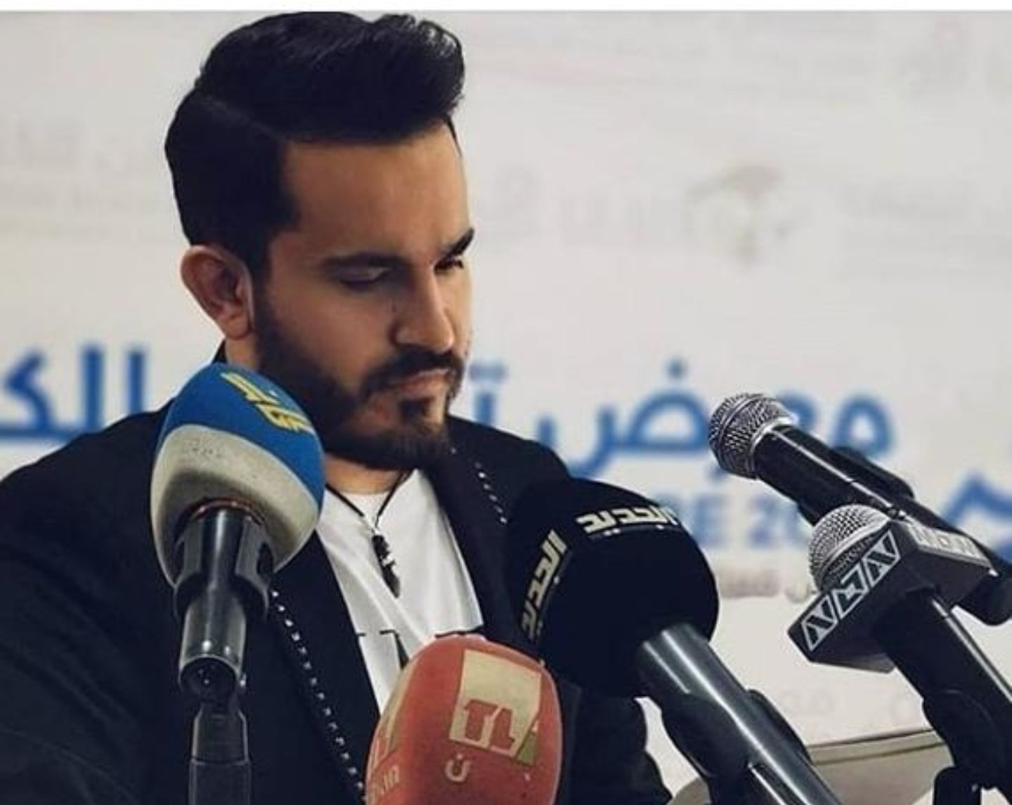صورة توضيحية - خبير توثيق الحسابات ahmad shhadeh يتحدث عن كيفية توثيق الحساب في تويتر والحصول على الشارة الزرقاء