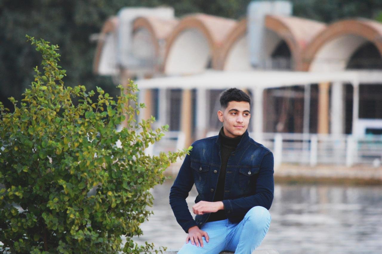 صورة توضيحية - عيسى علي عايد يجب ان نحافظ على مهنتنا ونرتقي