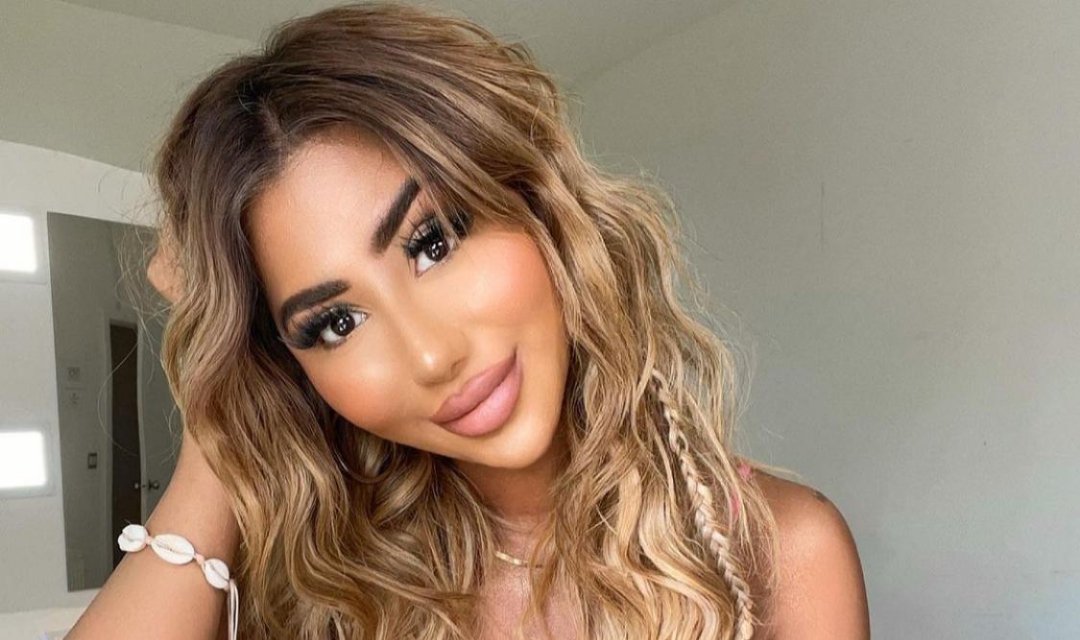 صورة توضيحية - خبيرة المكياج العالمية جينا بادين/ Gina Badhen تشارك المتابعين نصائح حول المكياج والعناية بالبشرة