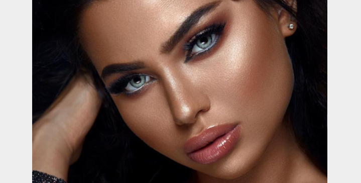 صورة توضيحية - Maya Kawas تتطرق الى اطلالات المكياج المختلفة