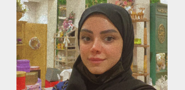 صورة توضيحية - Zahra Alkhalifa تتحدث عن العمل الحر في تصميم الأزياء