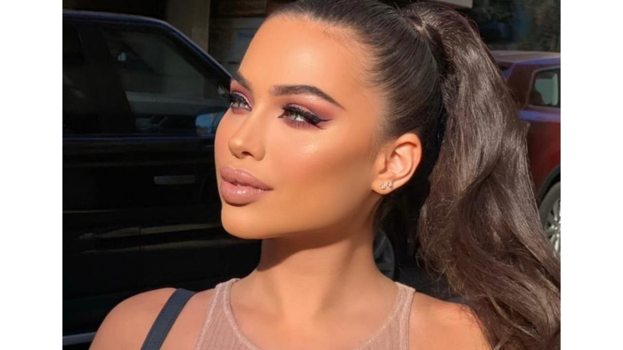صورة توضيحية - Maya Kawas لتشجيع المغتربين على ممارسة حقهم بالإنتخاب