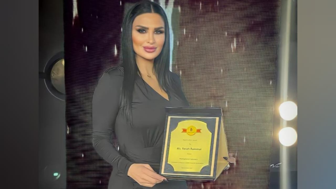 صورة توضيحية - خبيرة التاتو فرح رمّال مكرمةً في حفل اختيار ملكة جمال الإنسانية لعام ٢٠٢١