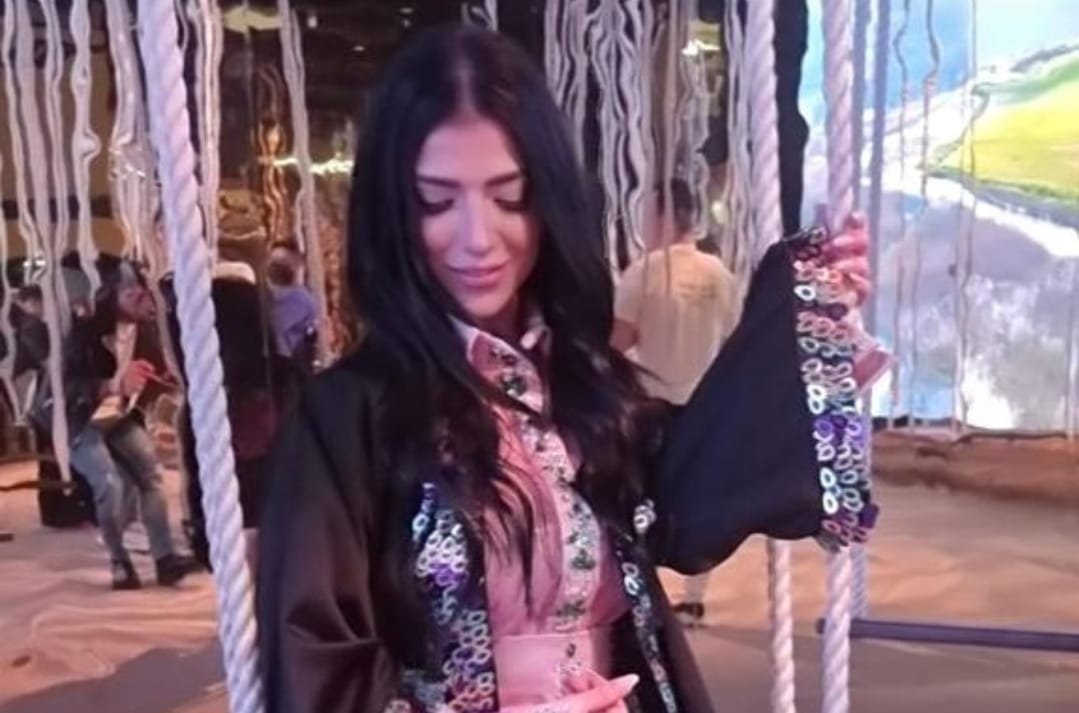 صورة توضيحية - ملكة جمال آسيا السورية سنا عطيّة تتألق في إكسبو دبي وتجذب الحضور 