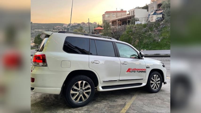 صورة توضيحية - Auto tuning Lebanon إلى الأضواء من جديد بتحويل كامل لسيارة لاند كروزر