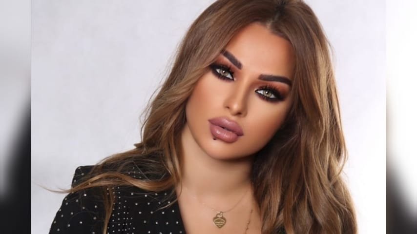 صورة توضيحية - خبيرة التجميل اينان اسماعيلات تحصد شهادة البكالوريا الفنية في فنون التجميل