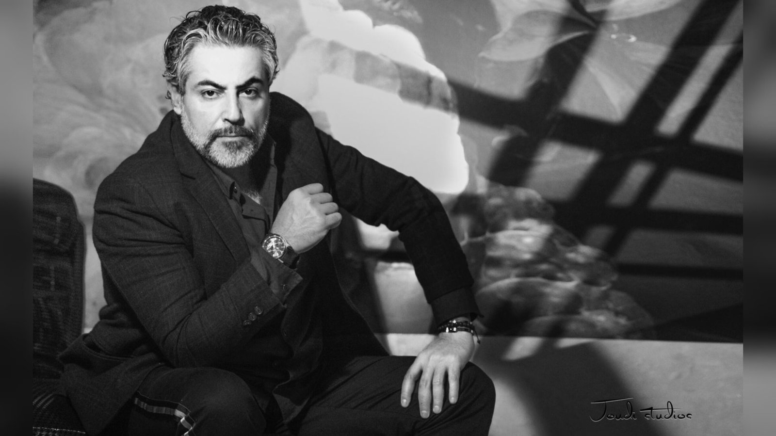 صورة توضيحية - من هو خبير الشعر العالمي شربل رزق؟