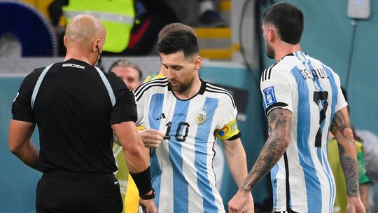 صورة توضيحية - الـفيفا يعلن طاقم تحكيم نهائي مونديال قطر 2022