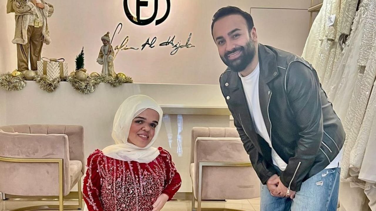 صورة توضيحية - فضل جابر يستقبل الشابة اللبنانية مروى زيتون