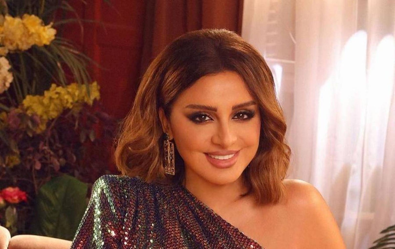 صورة توضيحية - أنغام تردّ على جدل السيجارة ورقصها في سيبك إنت