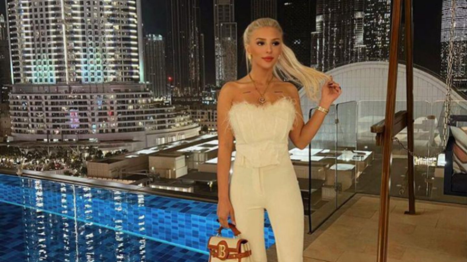 صورة توضيحية - سيسام تاتي Secam Tati نمودج للمراة الناجحة عبر العالم