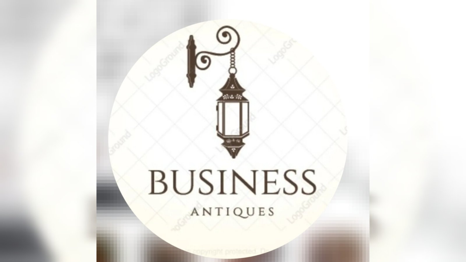 صورة توضيحية - متجر Business Antiques يقدم تشكيلة واسعة من التحف الفرنسية