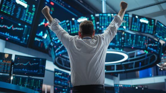 صورة توضيحية - رغم قوة الاقتصاد.. لماذا يتجنب المستثمرون الرهان الكامل على السوق الأميركية؟